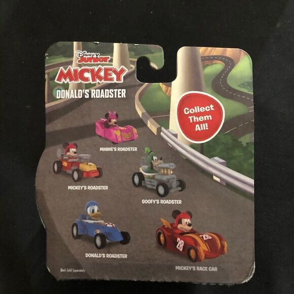 Disney Junior Mickey Die-Cast DONALD'S ROADSTER - Picture 2 of 3